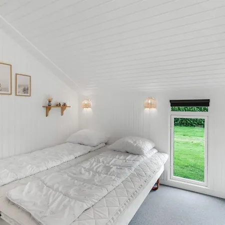 Frender - 800m To The Fjord By Interhome 펜션 *